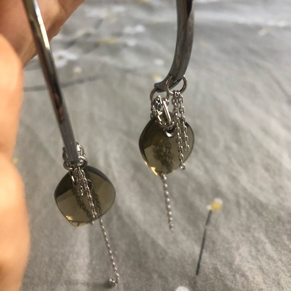 Earrings Swarovski gun metal and quartz